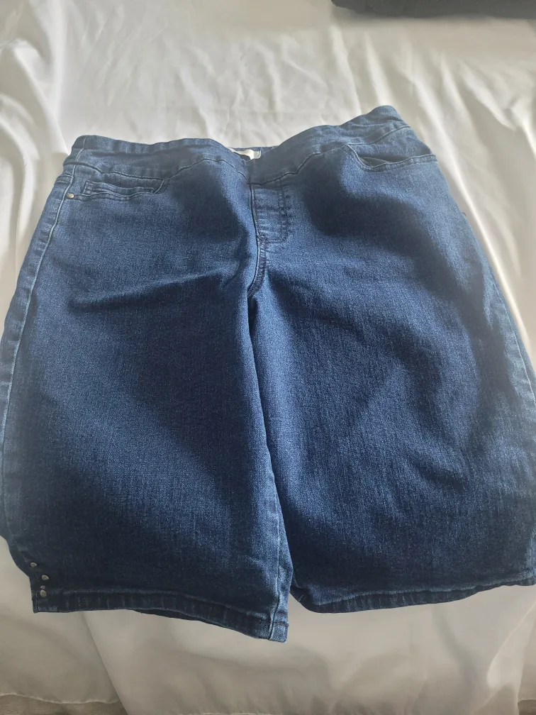 GG Jeans Denim Shorts - Size 16 thumbnail