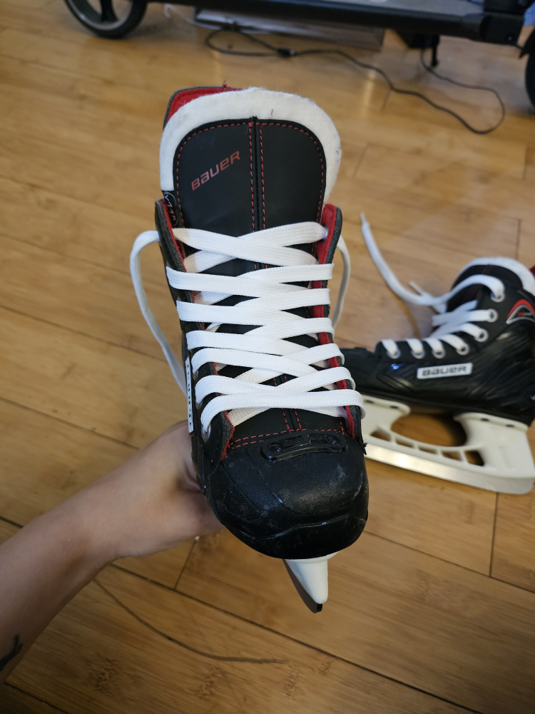 Bauer Vapor X250 Youth Ice Skates - Size Y11 - photo 3