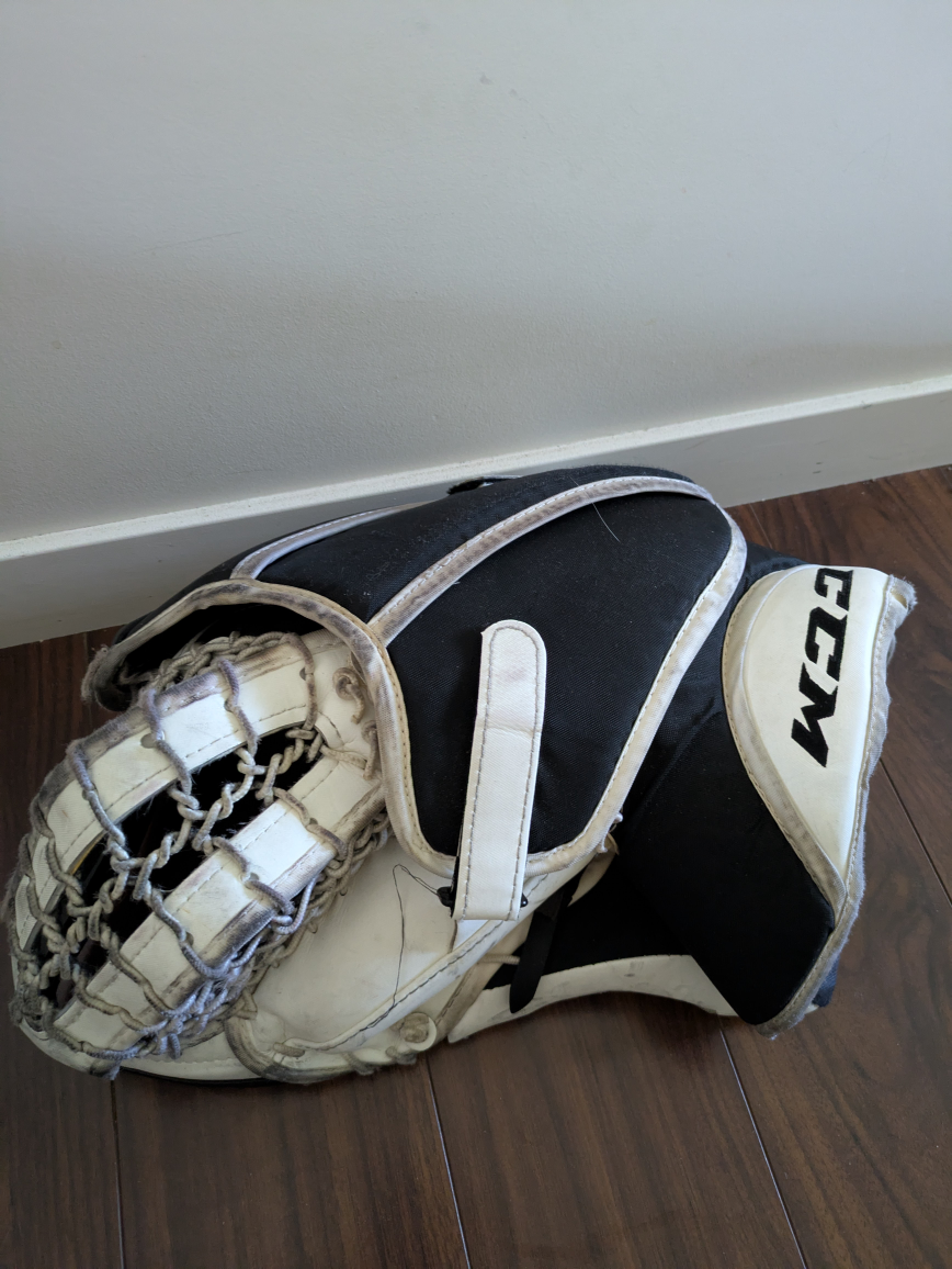 CCM E3.5 Glove and Blocker, Right-Hand Catch - photo 5