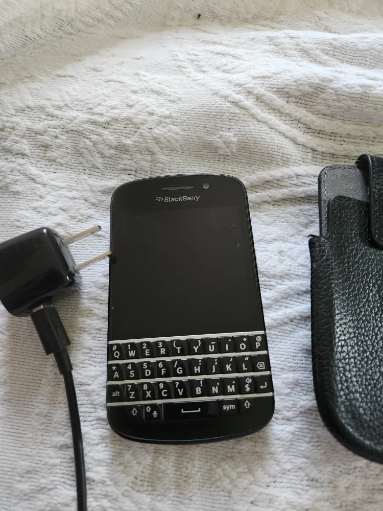 ROGER'S CLASSIC BLACKBERRY PHONE image indicator(2)