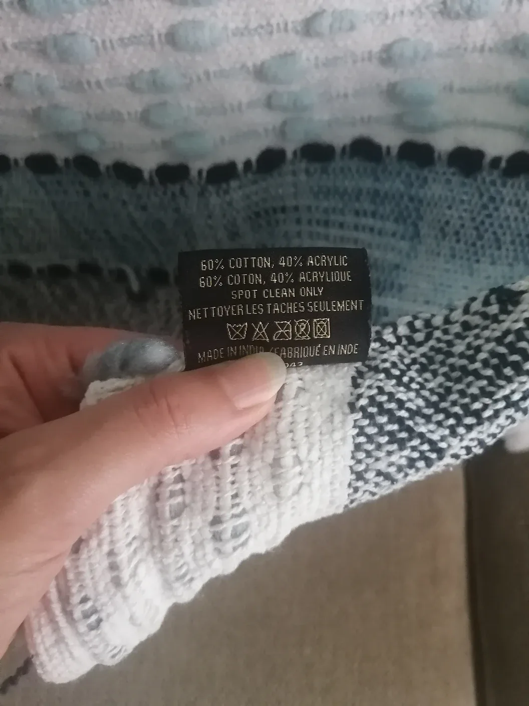 Throw Blanket - Blue Gray image indicator(4)