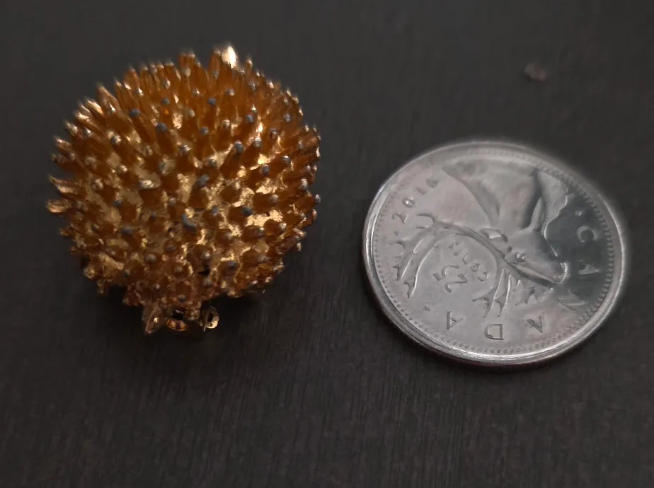 Vintage Hedgehog Brooch Pin image indicator(3)
