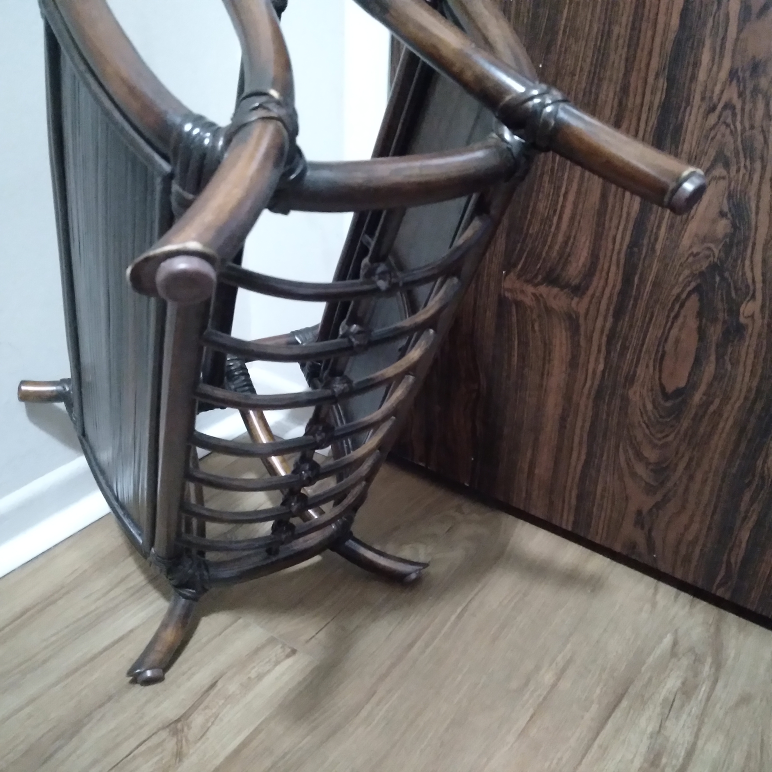 🥕Pier One Brown Bamboo Mag/newspaper/Firewood Holder - $10 Firm🥕 - photo 4