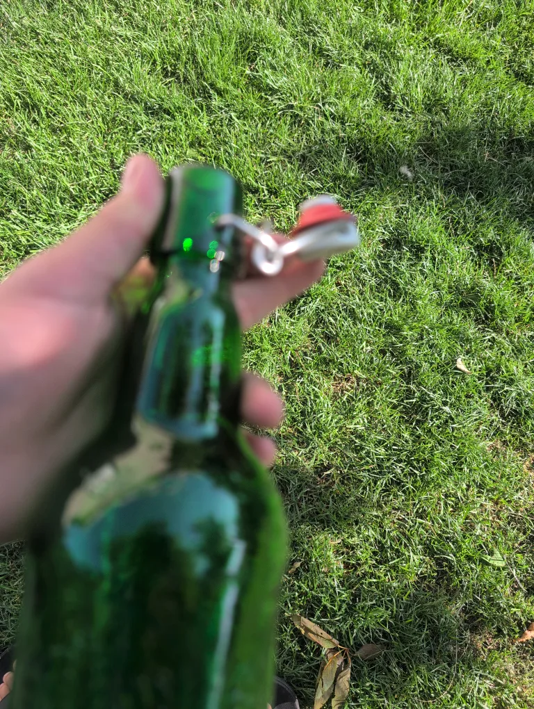 Green Glass Bottle with Stopper image indicator(3)