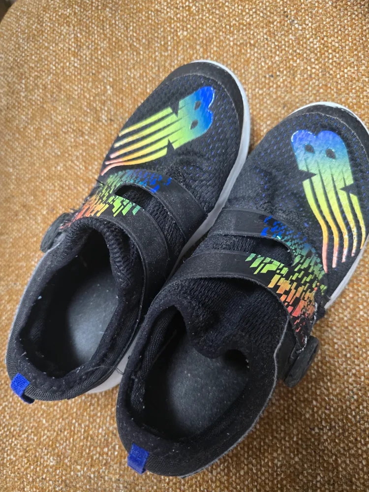 New Balance Kids' Black Sneakers suze 3 US image indicator(2)