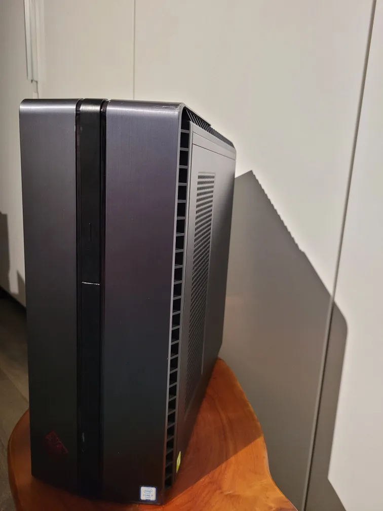 OMEN by HP Desktop PC Series, i7 6700, Model No 870-119 image indicator(2)