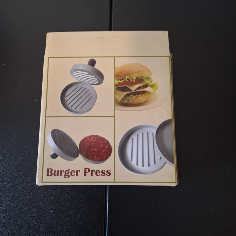 Burger Press Kit - New in Box image indicator(5)