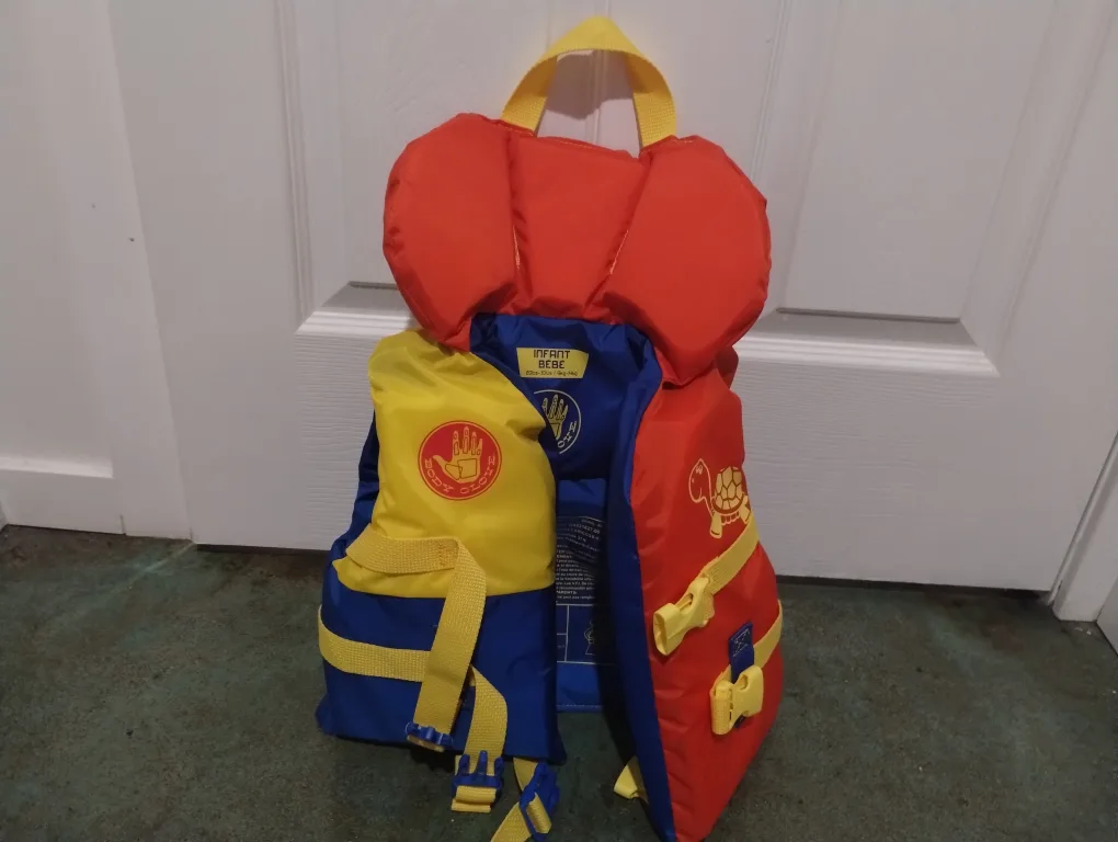 Body Glove Infant Life Jacket (20-30lbs) thumbnail
