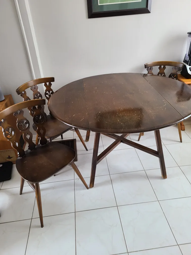 Ercol Drop Leaf Table and 4 Chairs image indicator(3)