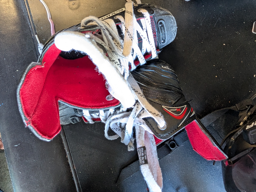 Bauer Vapor X250 HS Youth Size 11.0 Skates