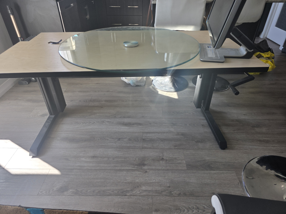 office table with adjustable height - photo 2