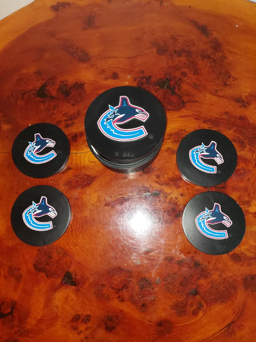 Vancouver Canucks NHL Hockey coasters 💓 thumbnail