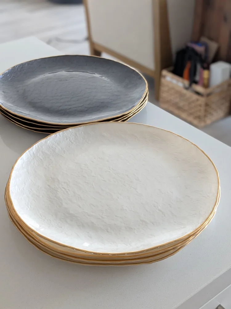 Set of 8 Dark Gray & White Gold-Rimmed Dinner Plates thumbnail