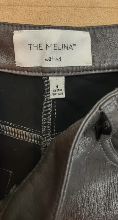 (NEW)  Aritzia The Melina  Wilfred Faux Leather Pants - Size 4 image indicator(5)