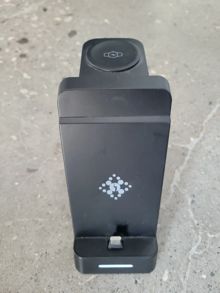 3-in-1 Wireless Charging Station B-20 image indicator(3)