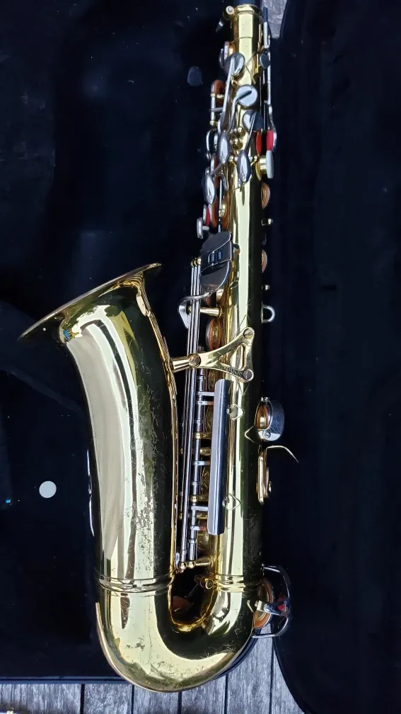 Armstrong 3008A Saxophone with Neotech Strap and Case thumbnail