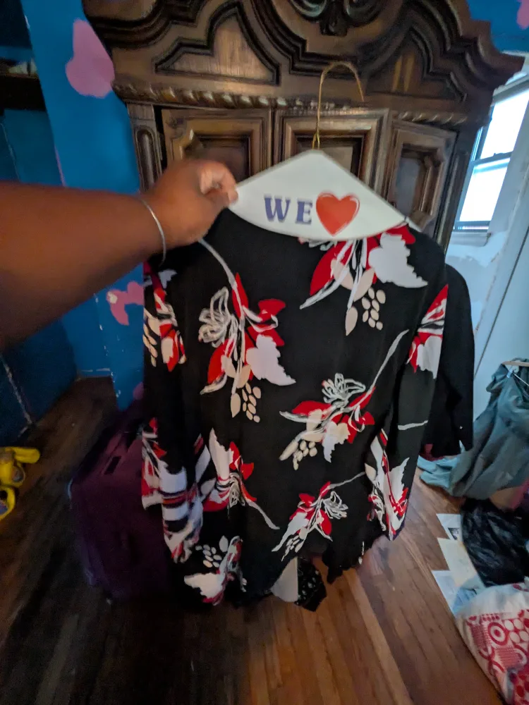 ❤️ Alfani Blouse thumbnail