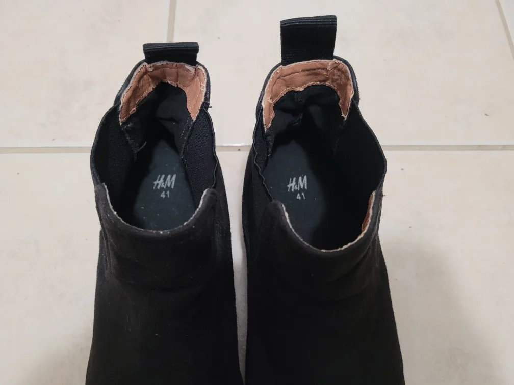 Mens Black Chelsea Boots - Size 41 image indicator(4)