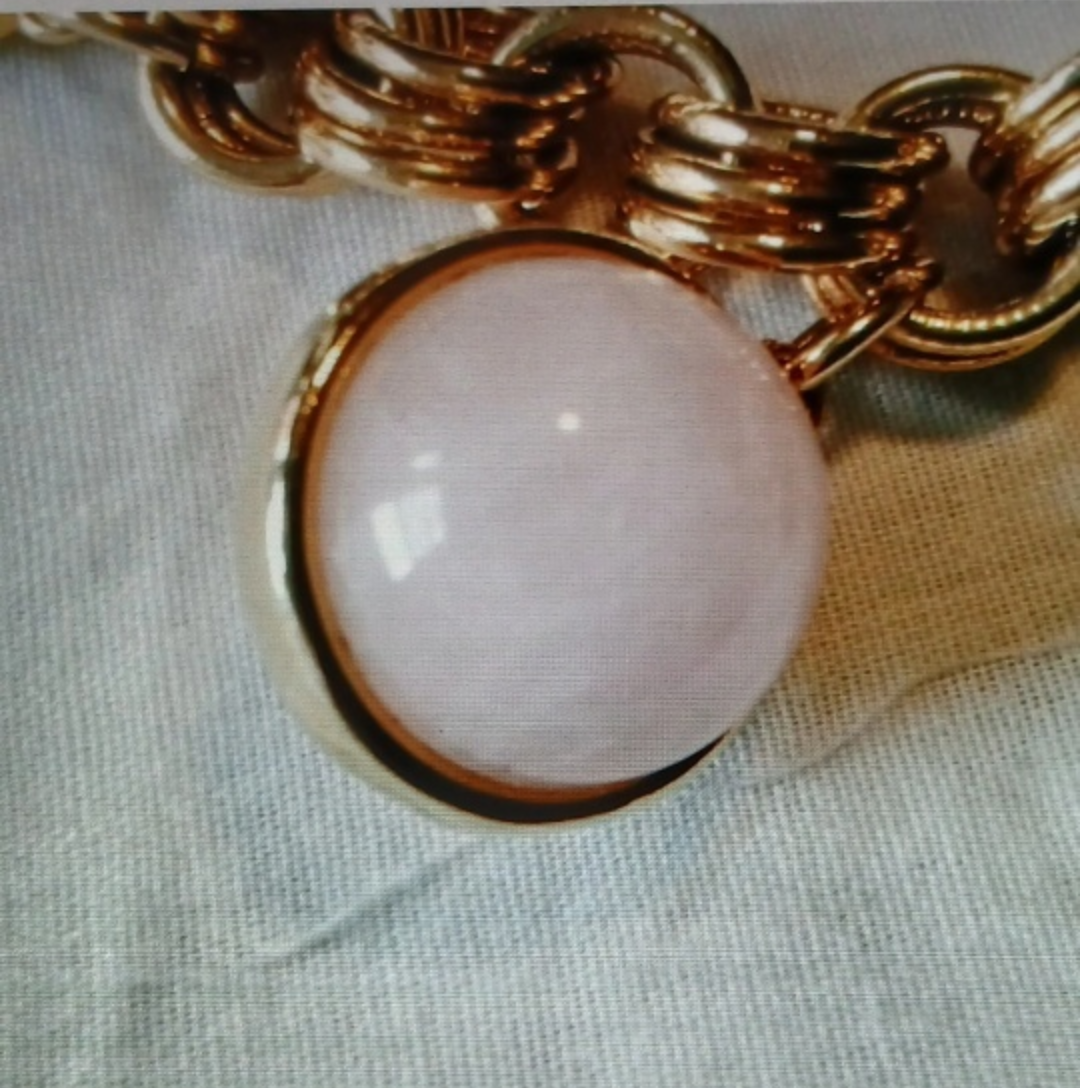 ANN TAYLOR CANCER AWARENESS GOLD-TONE CHARM BRACELET - photo 3