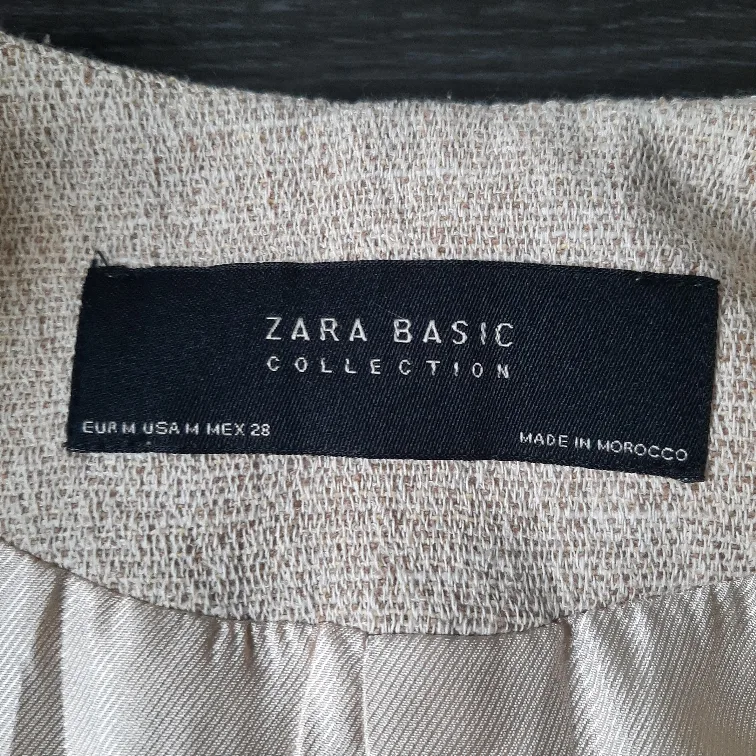 Zara Basic Collection Blazer - Size M image indicator(3)