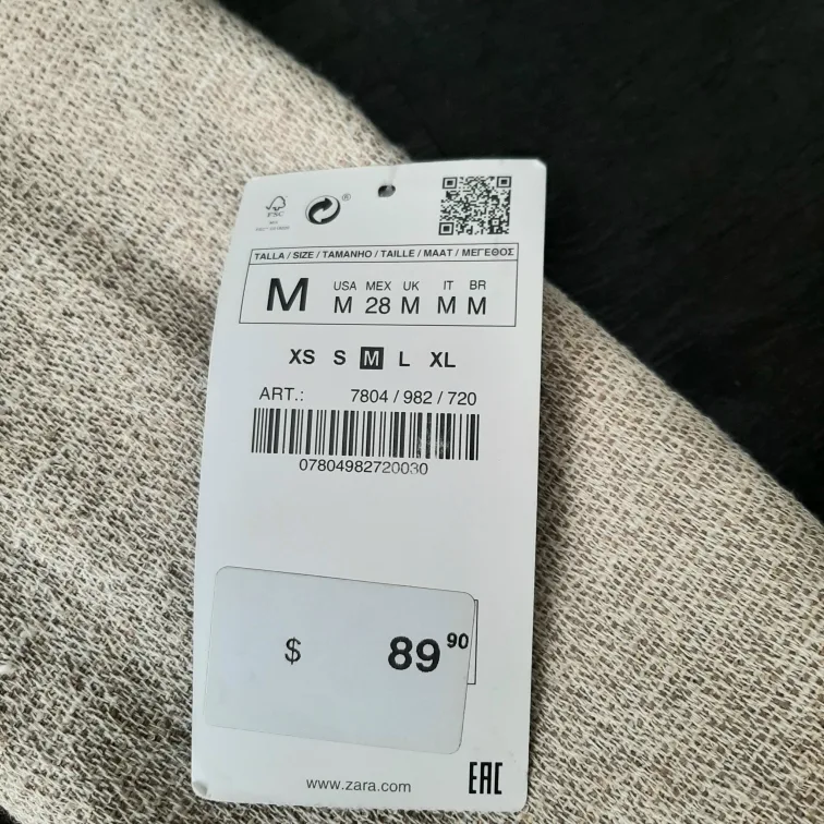 Zara Basic Collection Blazer - Size M image indicator(4)