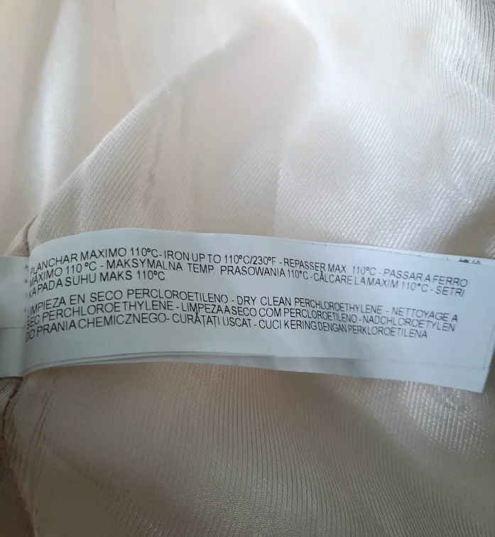 Zara Basic Collection Blazer - Size M image indicator(8)