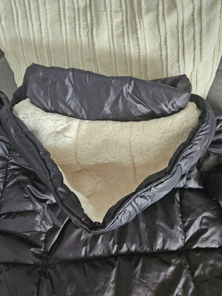 New Ardene Black Puffer Jacket - Size L image indicator(7)