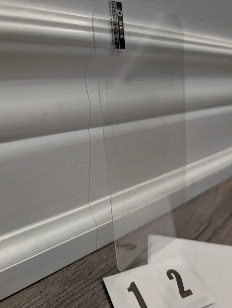 NIP - Tempered Glass Screen Protector for Google Pixel 9 / 9 Pro image indicator(2)