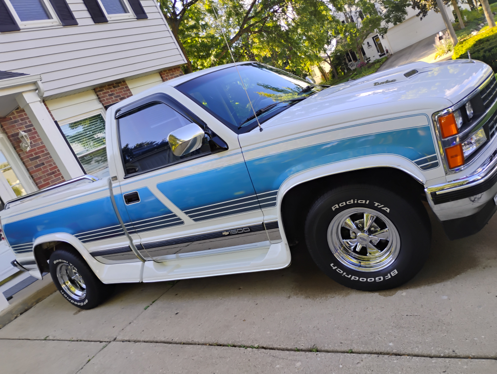 Chevrolet 1500 Truck - photo 3