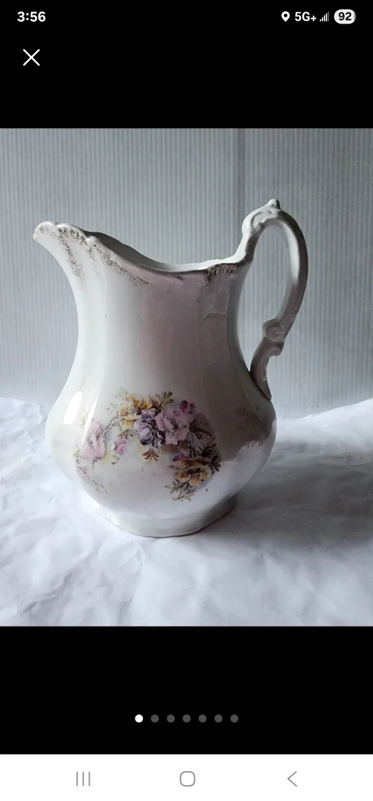 VINTAGE ITEMS thumbnail