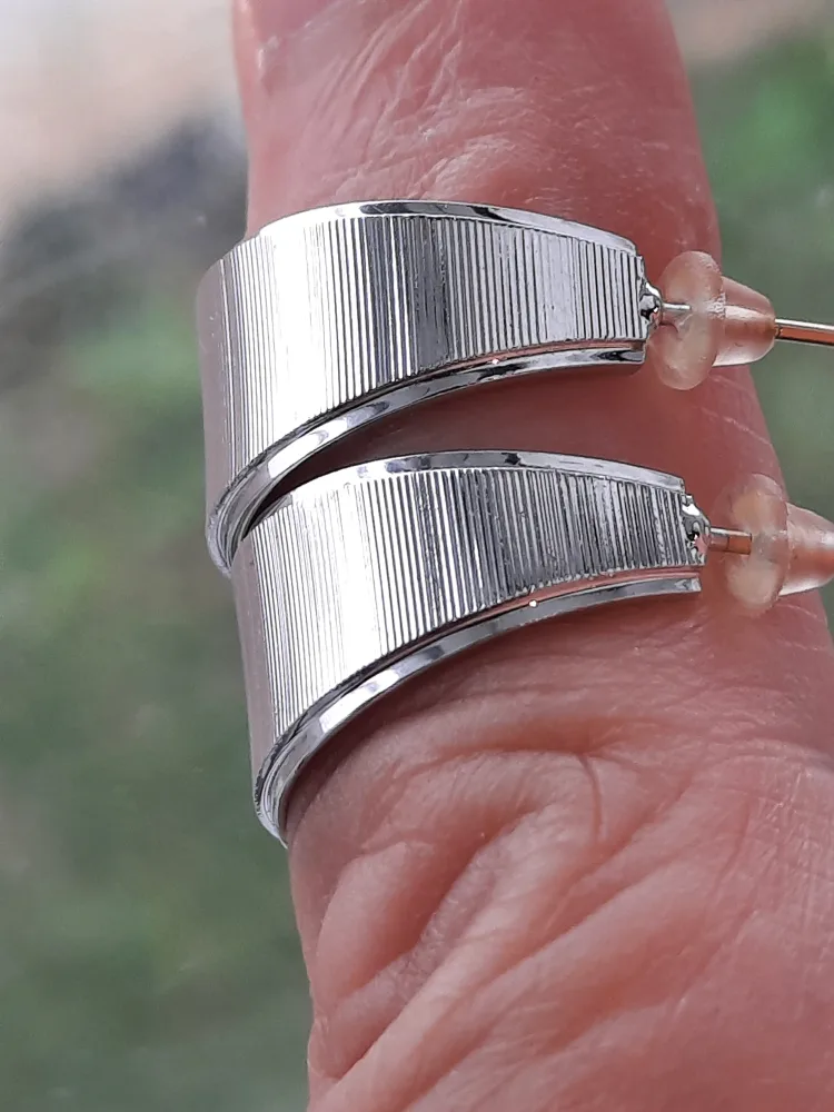 14 k stamped earings (posts are solid) image indicator(4)