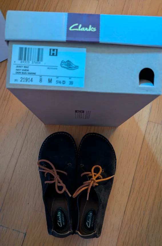 CLARKS Janey Mae Navy Suede Shoes - Sized WOMENS 8 EU 39 image indicator(8)