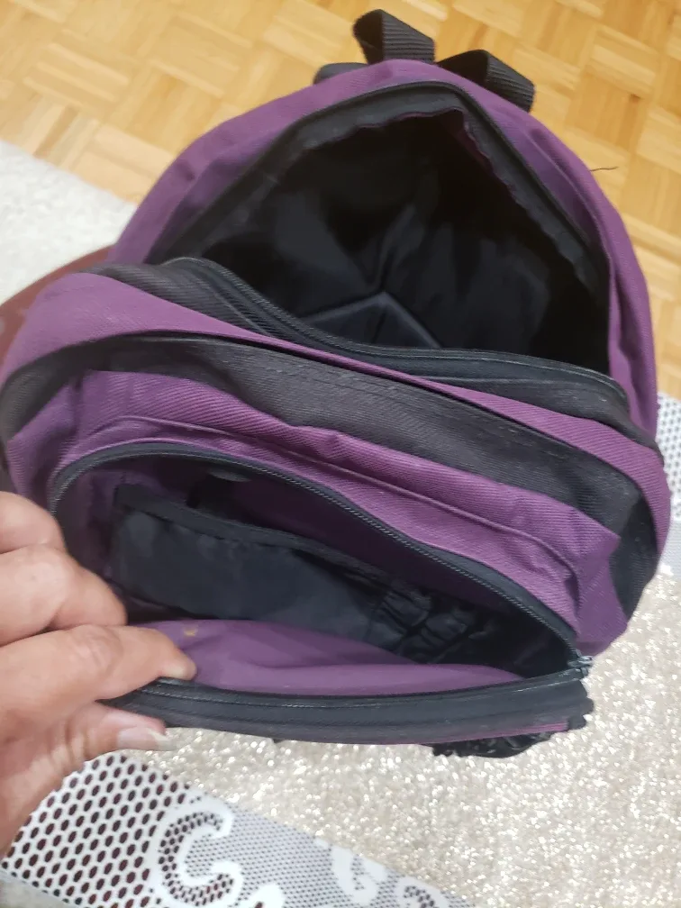 Pacific Gear Co. Backpack - Purple and bonus gift image indicator(3)