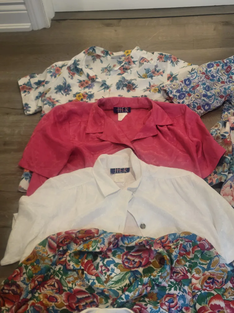 retro vintage Ladies  Tops medium image indicator(5)