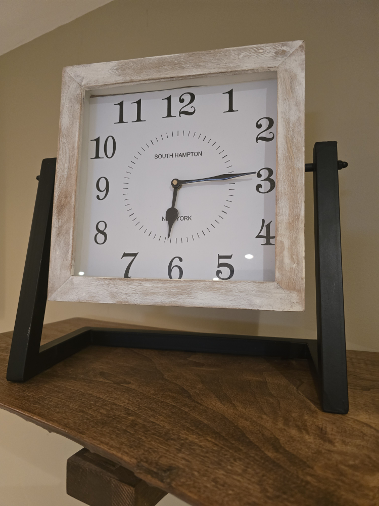 Square Desk Clock - photo 3
