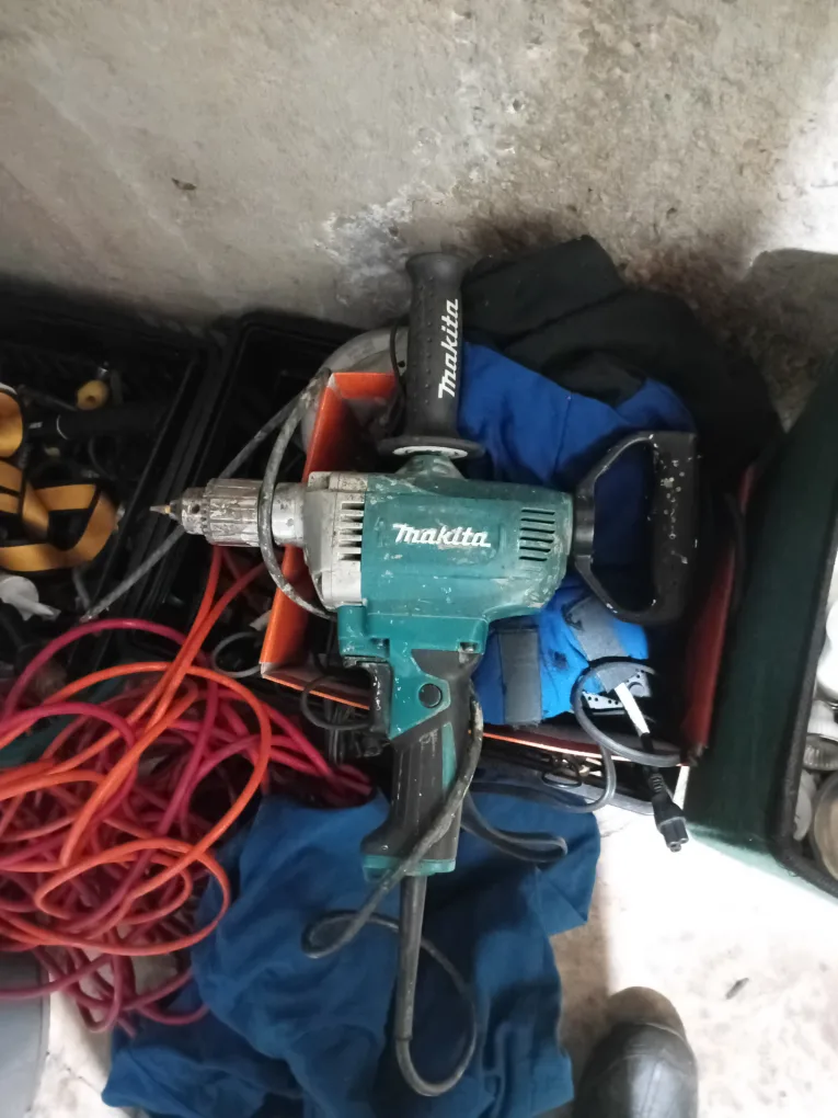 Makita Power Drill thumbnail