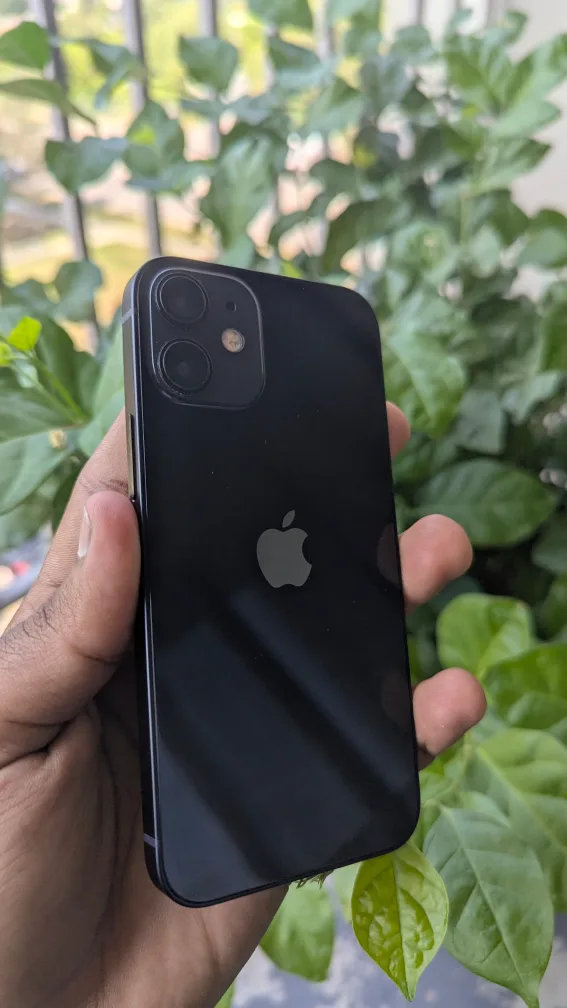 iPhone 12 Mini - Black thumbnail