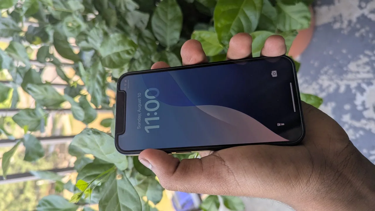 iPhone 12 Mini - Black image indicator(2)