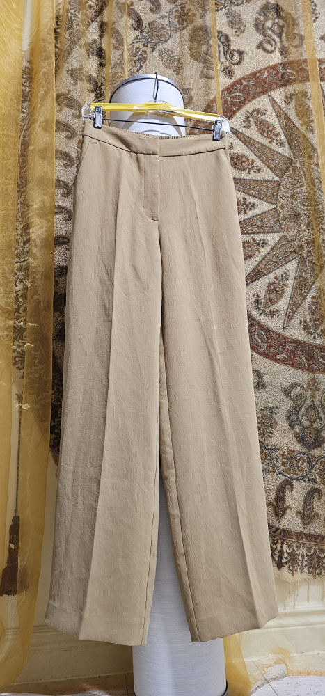 Wilfred madefor Each Other Beige Pants