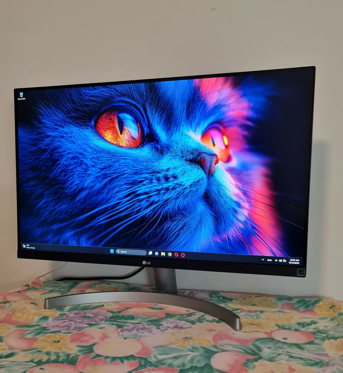 FREE DELIVERY !!!!! LG 27MK600M-W 27" Monitor thumbnail