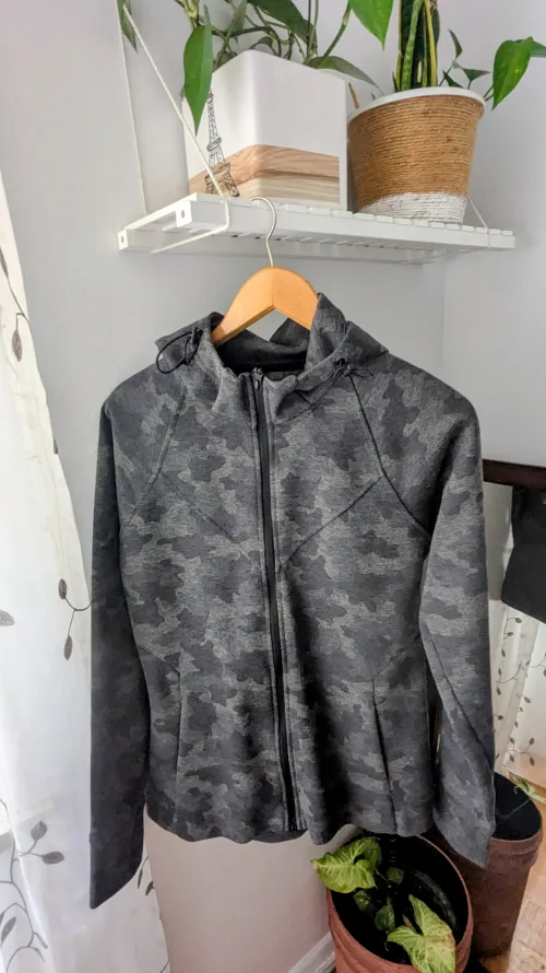 Kyodan Grey Camo Hoodie - Size Small thumbnail