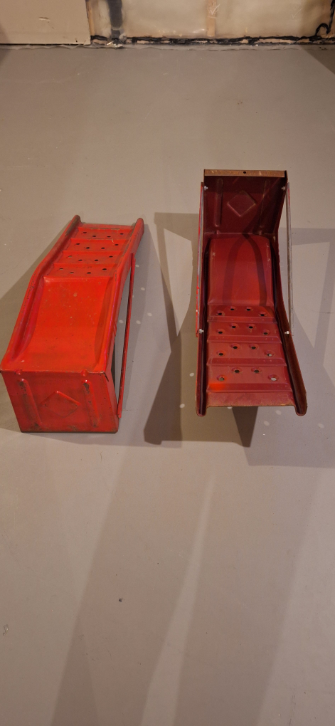 Red Metal Car Ramps - Pair - photo 4