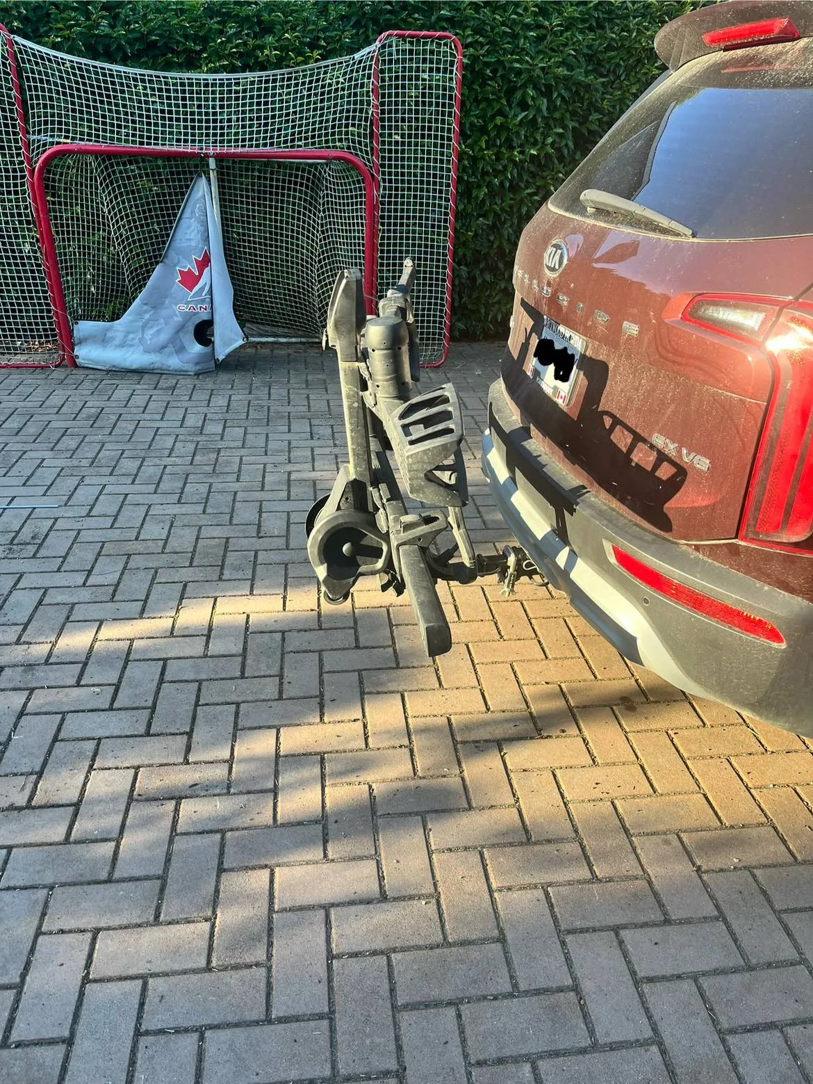 🚴‍♂️ For Sale: Thule T2 Pro XTR 2-Bike Hitch Rack – $700 image indicator(2)