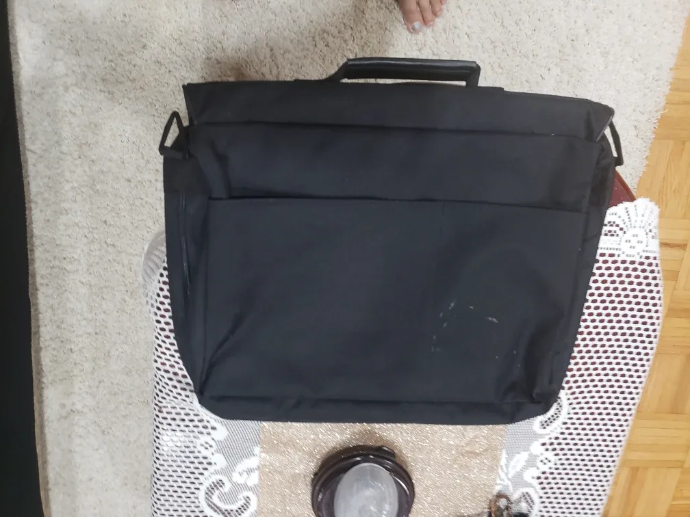 ADP Black Laptop Bag image indicator(3)