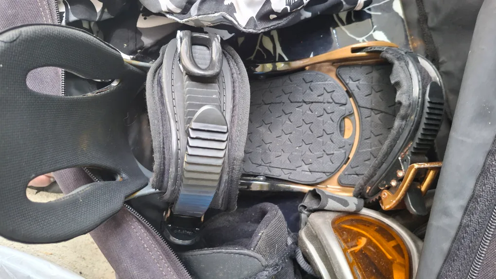 Snowboard Gear Set - Boots, Bindings, Helmet image indicator(3)