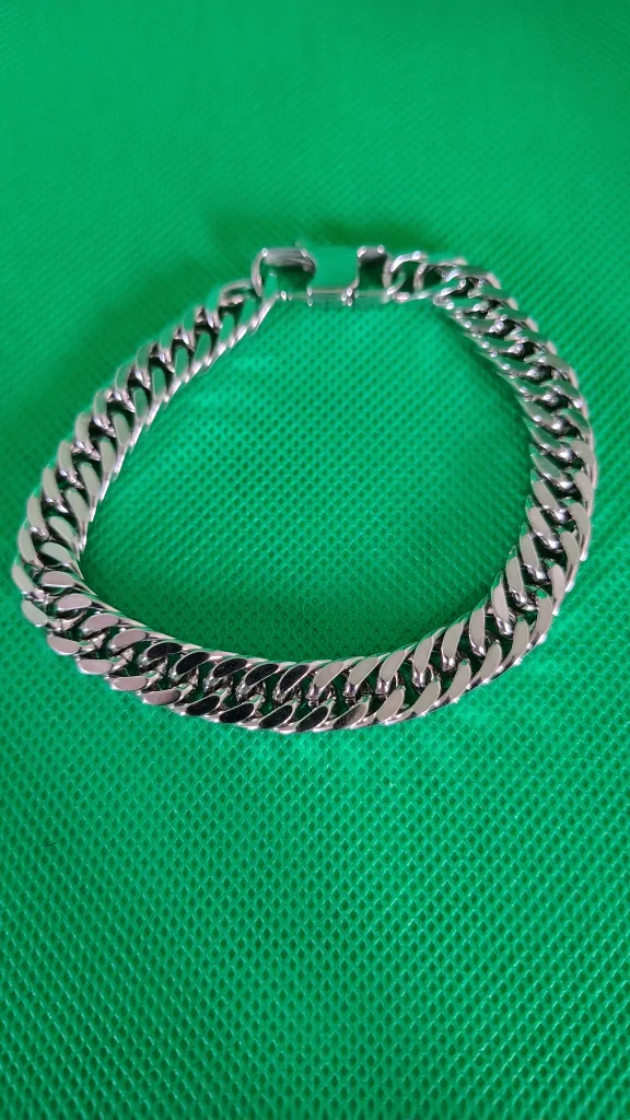 Silver Curb Chain Bracelet thumbnail