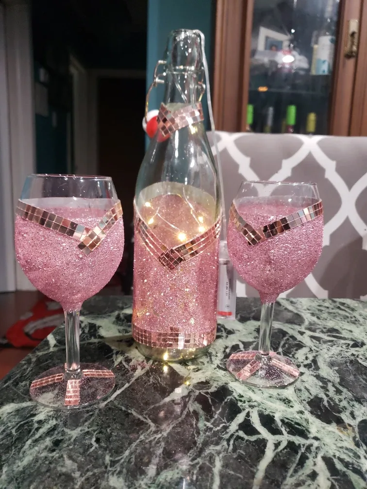 Decorated Wine Bottle and Glasses Set thumbnail