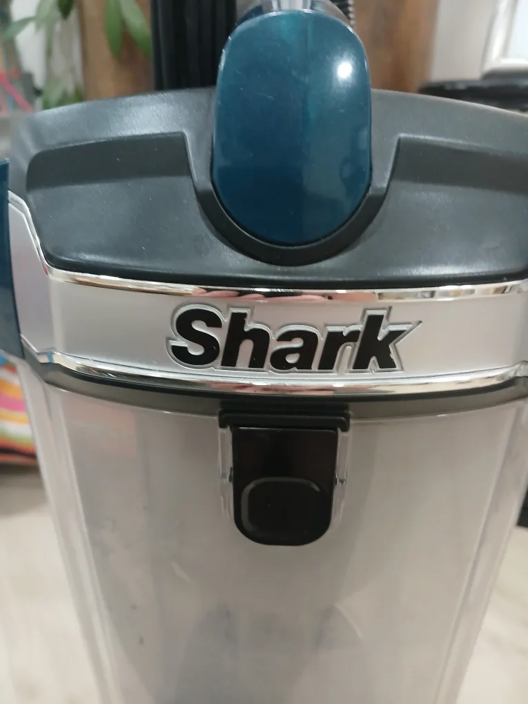Shark Upright Vacuum Cleaner FCFS image indicator(7)