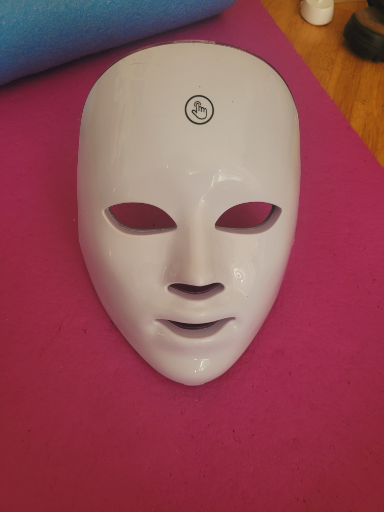 LED Facial Therapy Mask and Nutri blender - photo 4