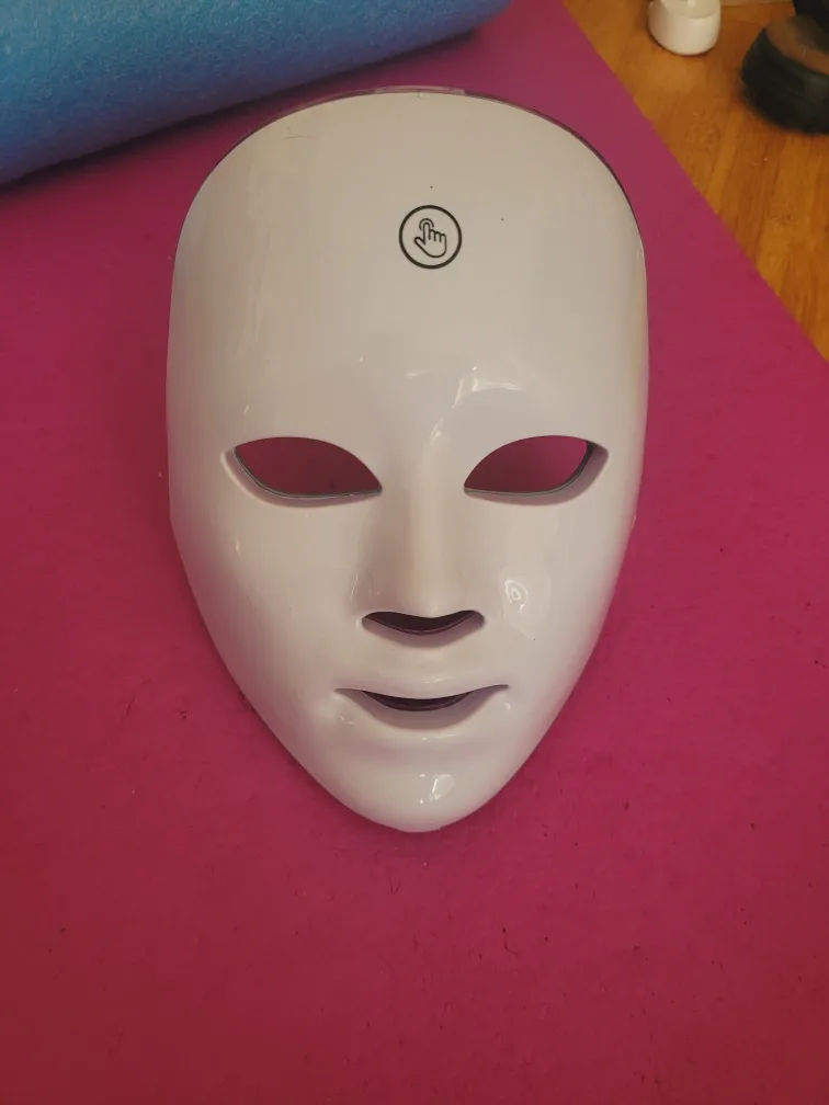 LED Facial Therapy Mask and Nutri blender image indicator(4)